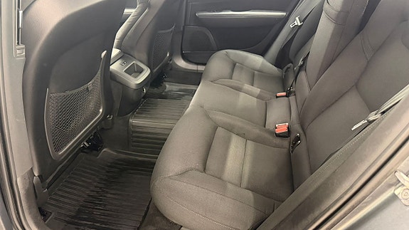 Volvo S90 14 of 14