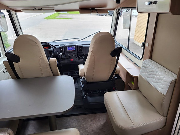 Bürstner Campervan Lyseo Harmony line 5 of 13