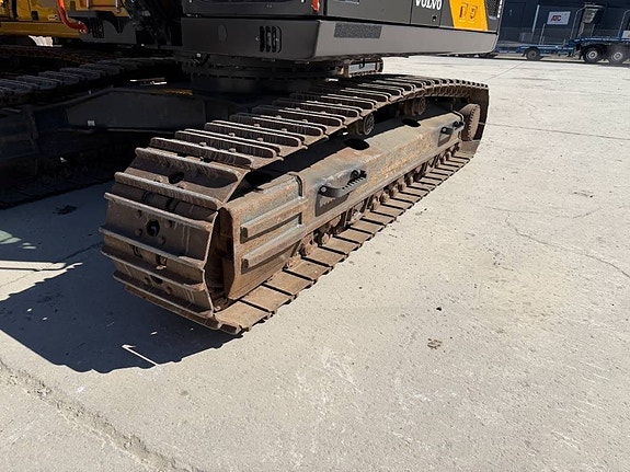 Volvo EC 300 EL 9 of 11