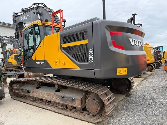 Volvo EC 300 EL 3 of 11