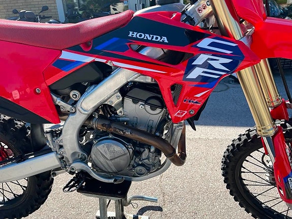 Honda CRF250R 4 of 5