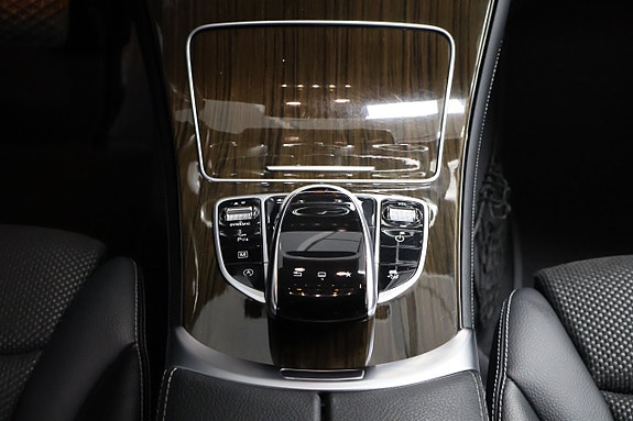 Mercedes-Benz GLC220 d 23 of 25