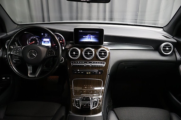 Mercedes-Benz GLC220 d 16 of 25