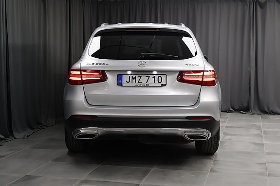 Mercedes-Benz GLC220 d 4 of 5