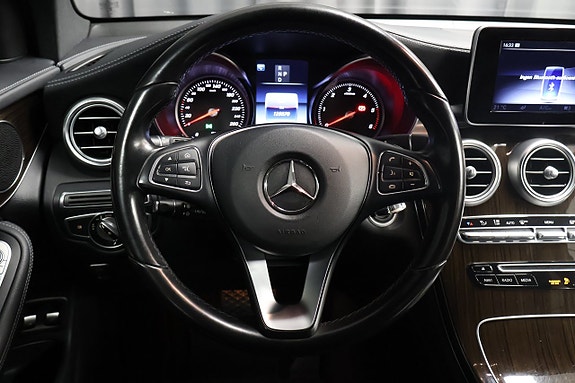 Mercedes-Benz GLC220 d 18 of 25