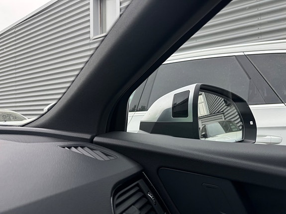 Audi SQ5 14 of 27