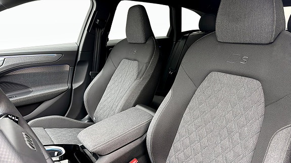 Audi A6 8 of 23