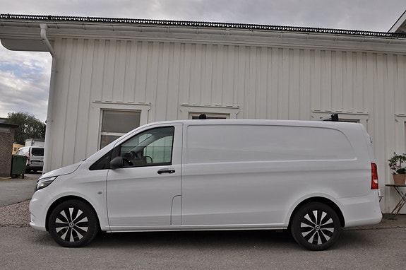 Mercedes-Benz Vito 119 3 of 5