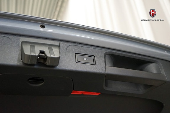 Volkswagen Passat 27 of 28