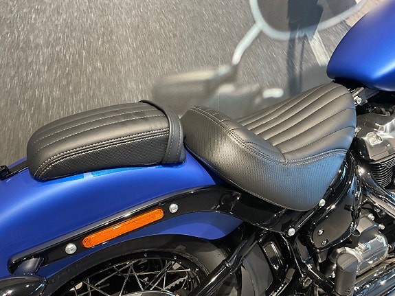 Harley-Davidson StreetBob FXBB 7 of 9