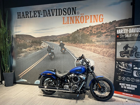 Harley-Davidson StreetBob FXBB 2 of 9