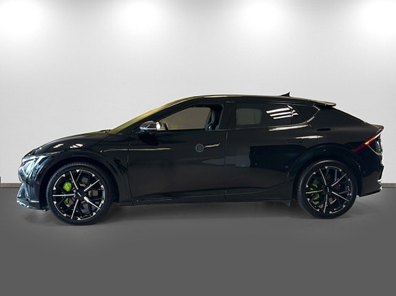 Kia EV6 4 of 21
