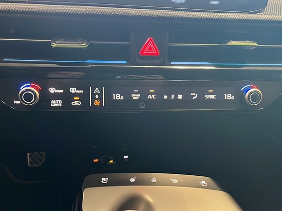 Kia EV6 17 of 21