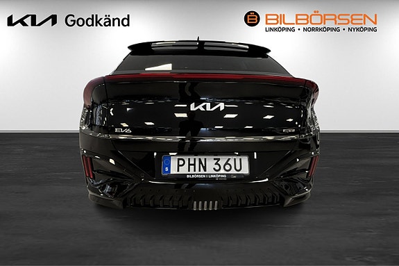 Kia EV6 5 of 14