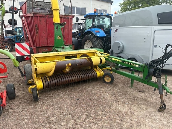 John Deere 3765