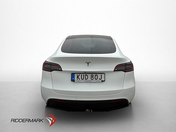 Tesla Model Y 6 of 30