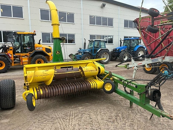 John Deere 3765