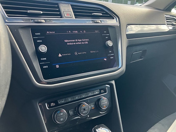 Volkswagen Tiguan Allspace 18 of 21