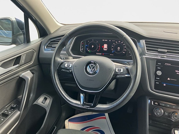 Volkswagen Tiguan Allspace 12 of 21
