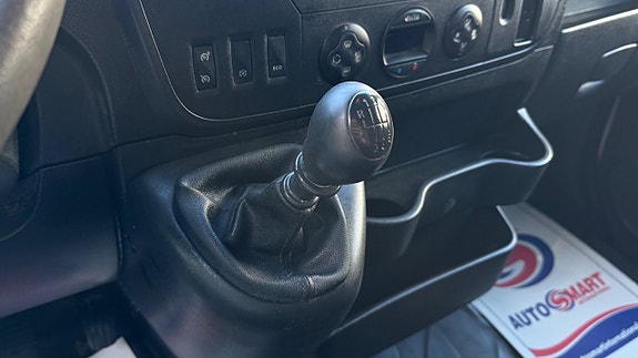 Renault Master 8 of 17