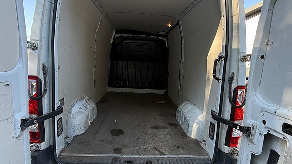 Renault Master 17 of 17