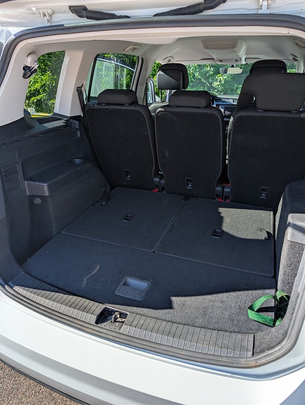 Volkswagen Touran 5 of 5