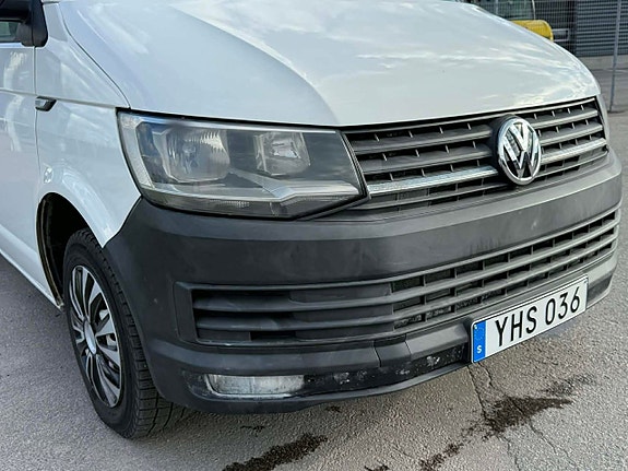 Volkswagen Transporter 9 of 16