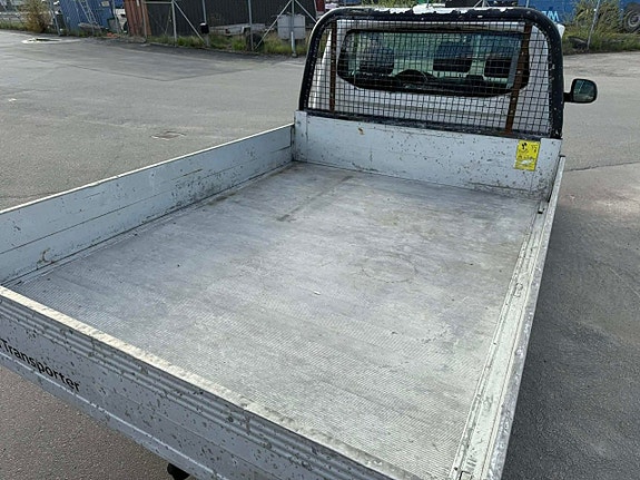 Volkswagen Transporter 8 of 16