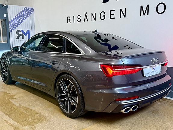 Audi S6 3 of 5