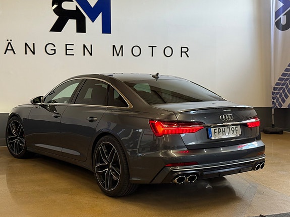 Audi S6 8 of 27