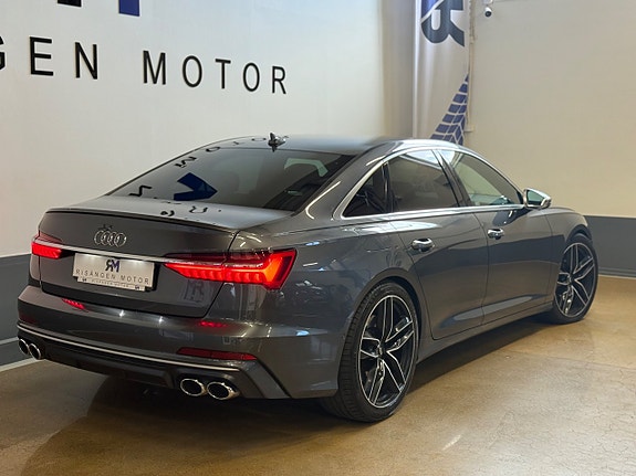 Audi S6 11 of 27