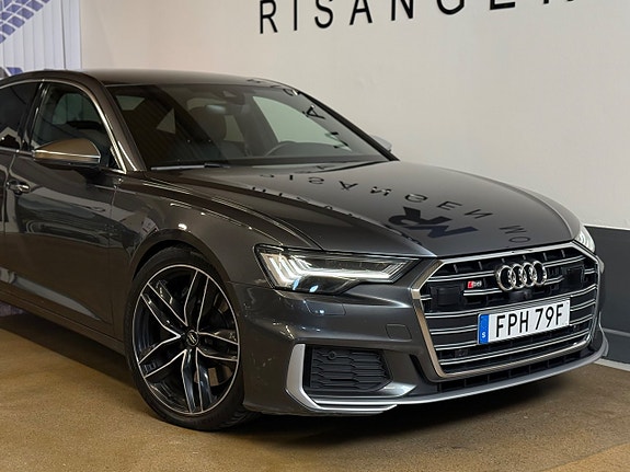 Audi S6 4 of 5