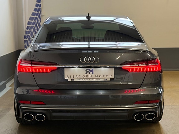 Audi S6 9 of 27