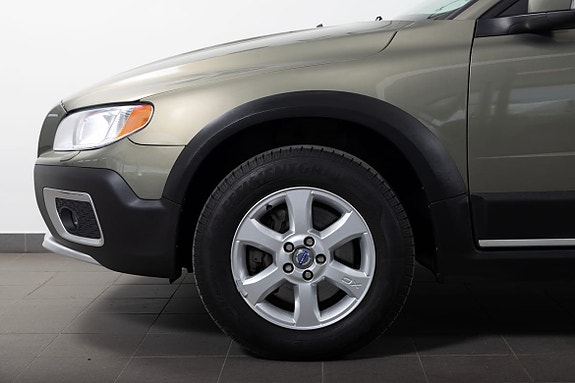 Volvo XC70 4 of 5