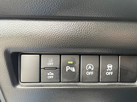 Suzuki Swift 8 of 14