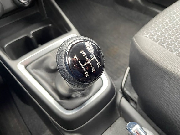 Suzuki Swift 4 of 14