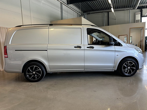 Mercedes-Benz Vito 119 2 of 5
