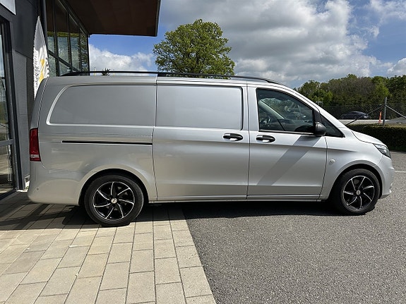 Mercedes-Benz Vito 119 2 of 5