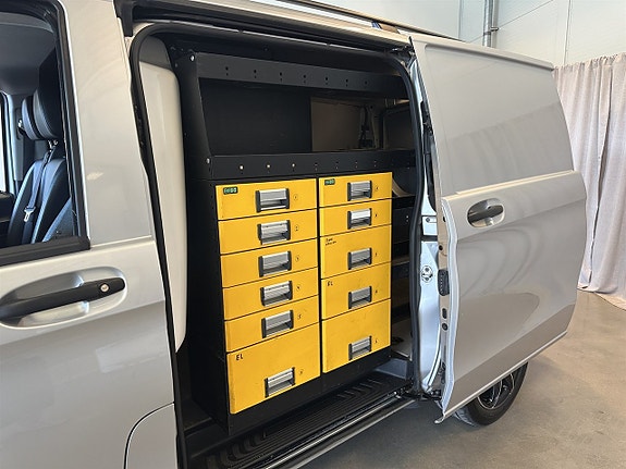 Mercedes-Benz Vito 119 14 of 24