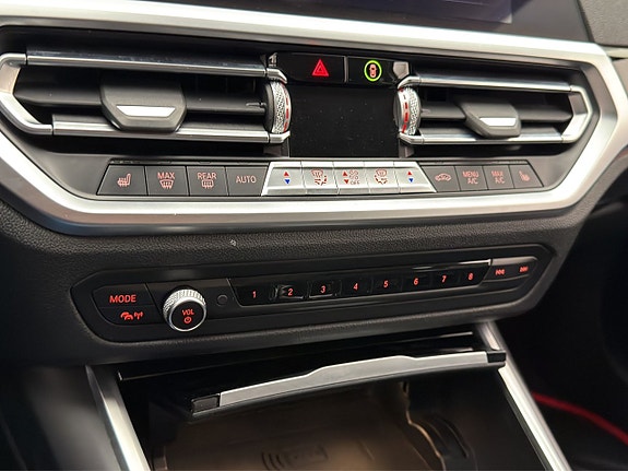 BMW 320 18 of 29