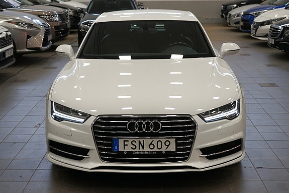 Audi A7 4 of 5