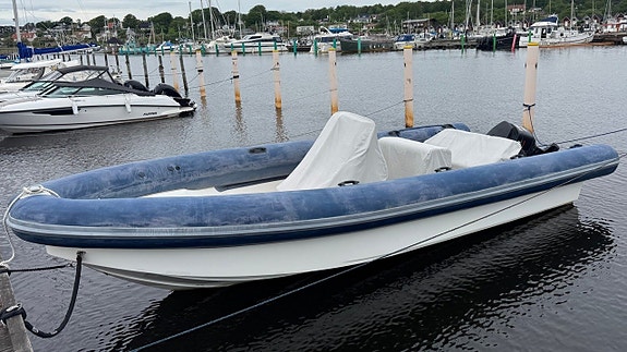 Light Marin LM75 -10 / Suzuki DF175 -17 FÅ GÅNGTIMMAR 8 of 9