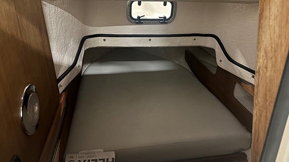 Uttern 6402 med Mercruiser 3,0 L -00 6 of 8