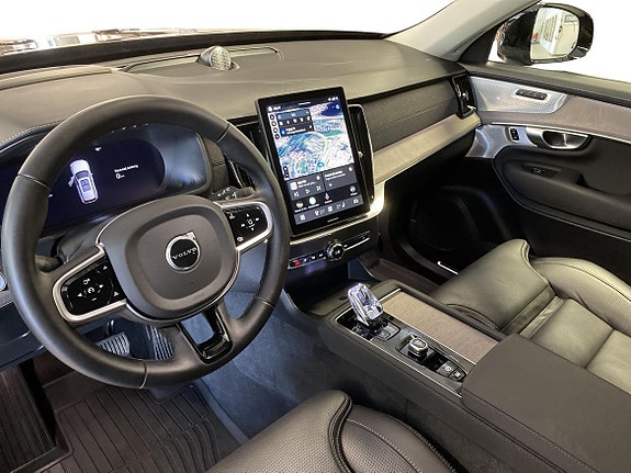 Volvo XC90 6 of 14
