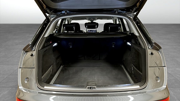 Audi Q5 12 of 24