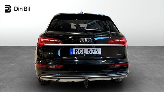 Audi Q5 5 of 22