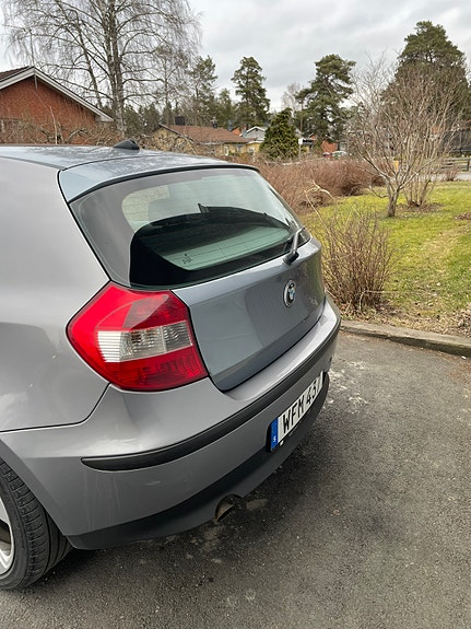 BMW 116i 5 of 5
