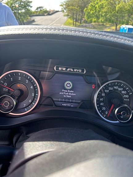 Dodge RAM 1500 8 of 9
