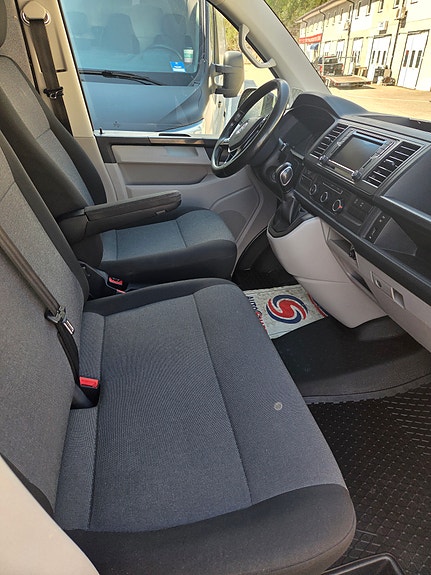Volkswagen Transporter 3 of 8