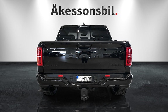 Dodge RAM 1500 4 of 16
